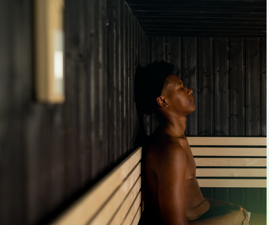 atleta na sauna tradicional